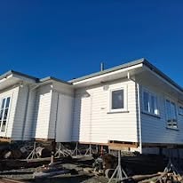 2 Bedroom – Weatherboard house for sale